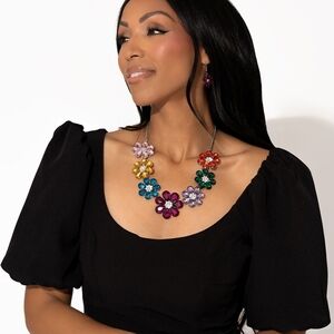 Elegant Multicolor Floral Necklace